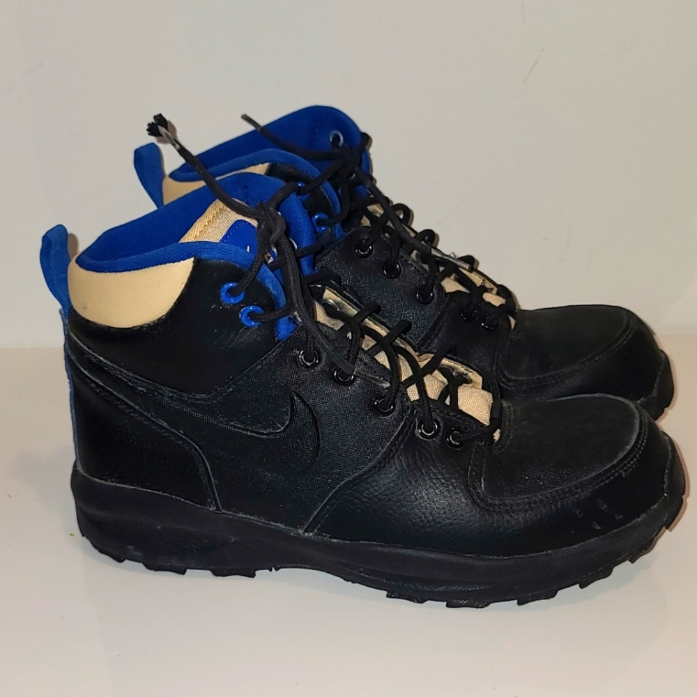 Nike Manoa 17 Sneakers Boots Boys Grade School US 7Y or 25 cm